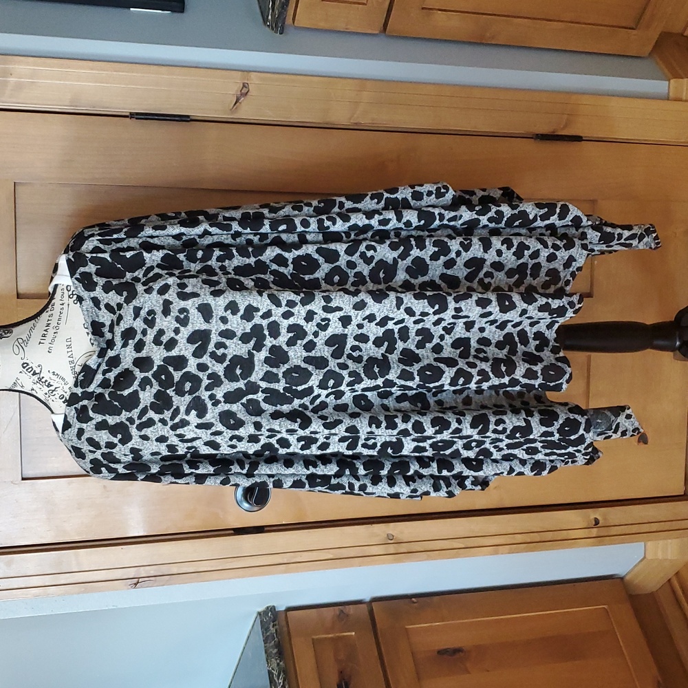 ODDY ruana top size 1x - 2x